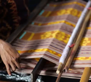 tenun ikat