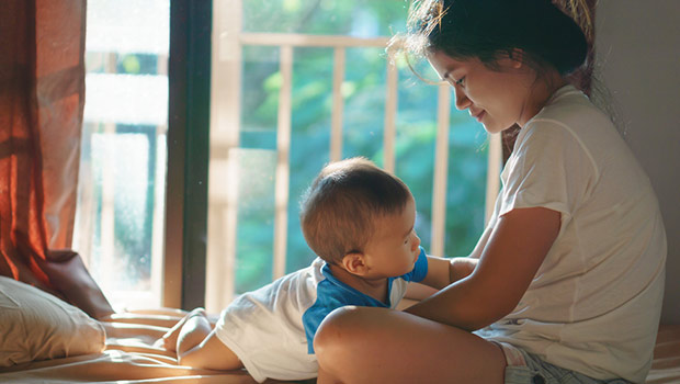 Ini Alasan Bayi HArus Melalui Tahapan Merayap Dan Merangkak