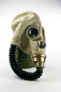 masker gas pertama