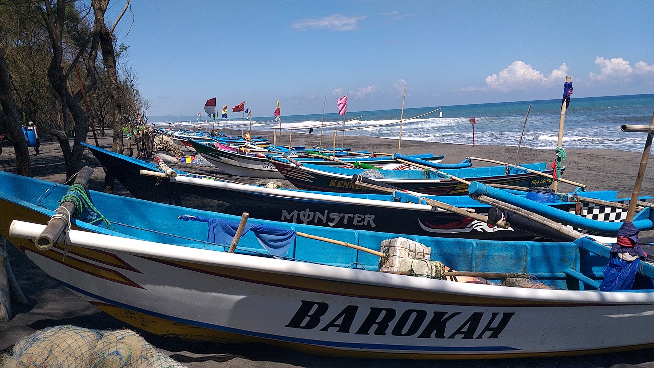 Pantai Baru Destinasi Wisata Yang Teduh Di Bantul Yogyakarta Klasika