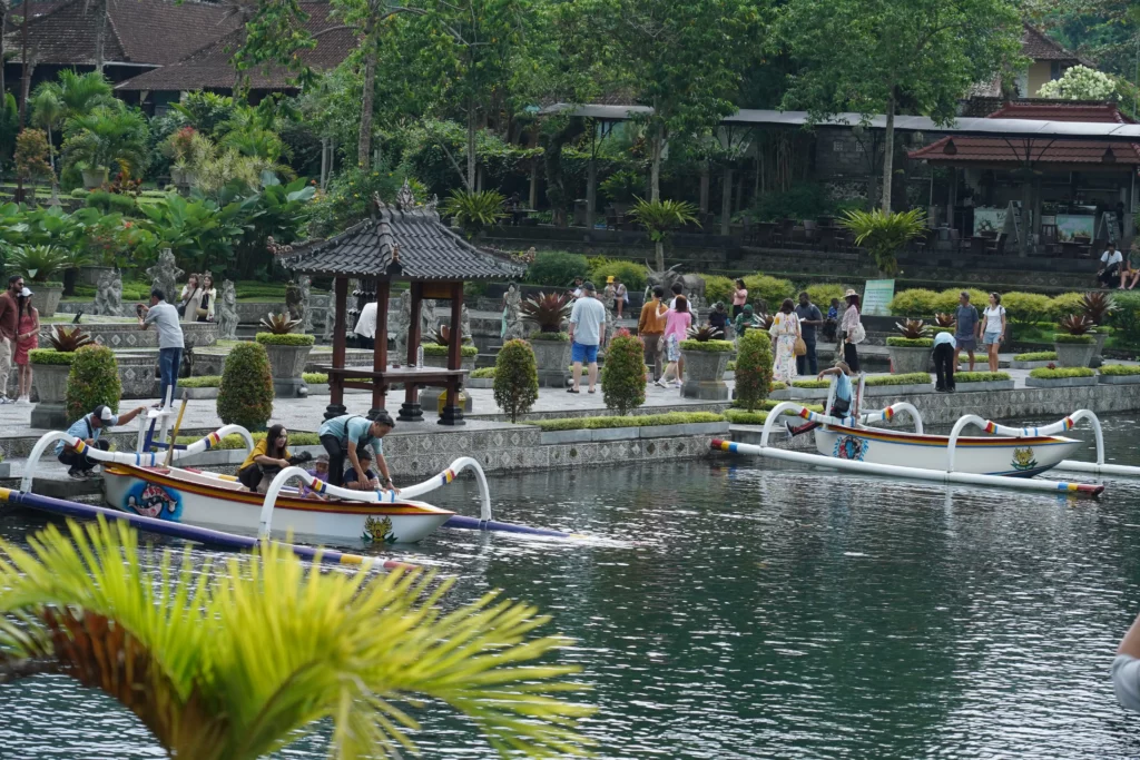 Tirta Gangga, Pesona Taman Wisata Air di Pulau Dewata